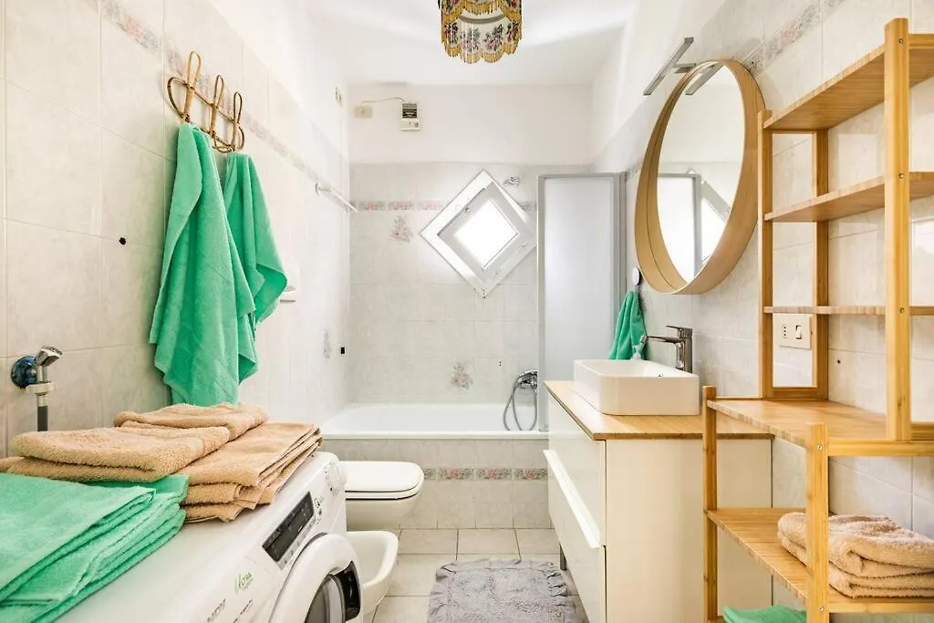 Centrale Vicino Spiagge E Ciclabile + Box-Auto ! Apartment Arma di Taggia