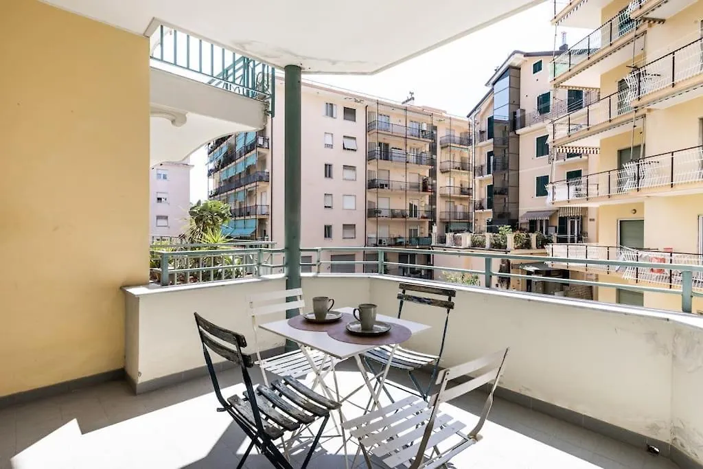 Centrale Vicino Spiagge E Ciclabile + Box-Auto ! Apartment Arma di Taggia