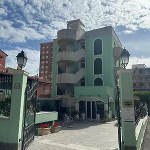 3* Отель Jean Marie
