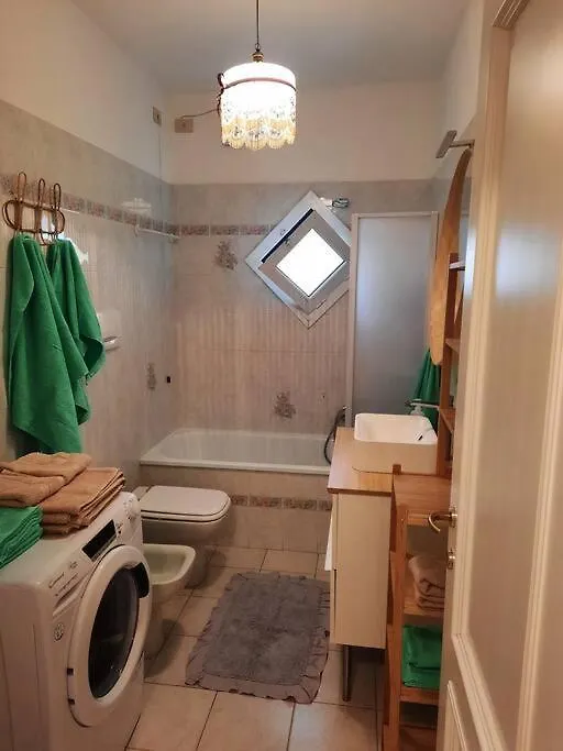 Centrale Vicino Spiagge E Ciclabile + Box-Auto ! Apartment Arma di Taggia